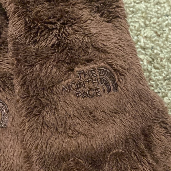 The Northface Women’s Gloves - Picture 2 of 5